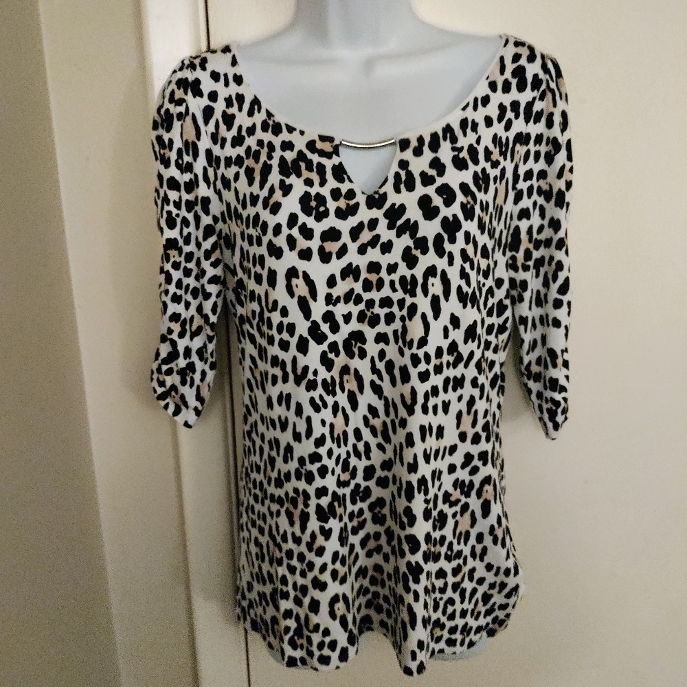 ⬇️WHITE HOUSE BLACK MARKET LEOPARD PRINT TUNIC w/ 1/2 SLEEVE CINCHED Sz. M
